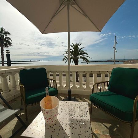 L'Hotel De La Plage Le Grau-du-Roi Esterno foto