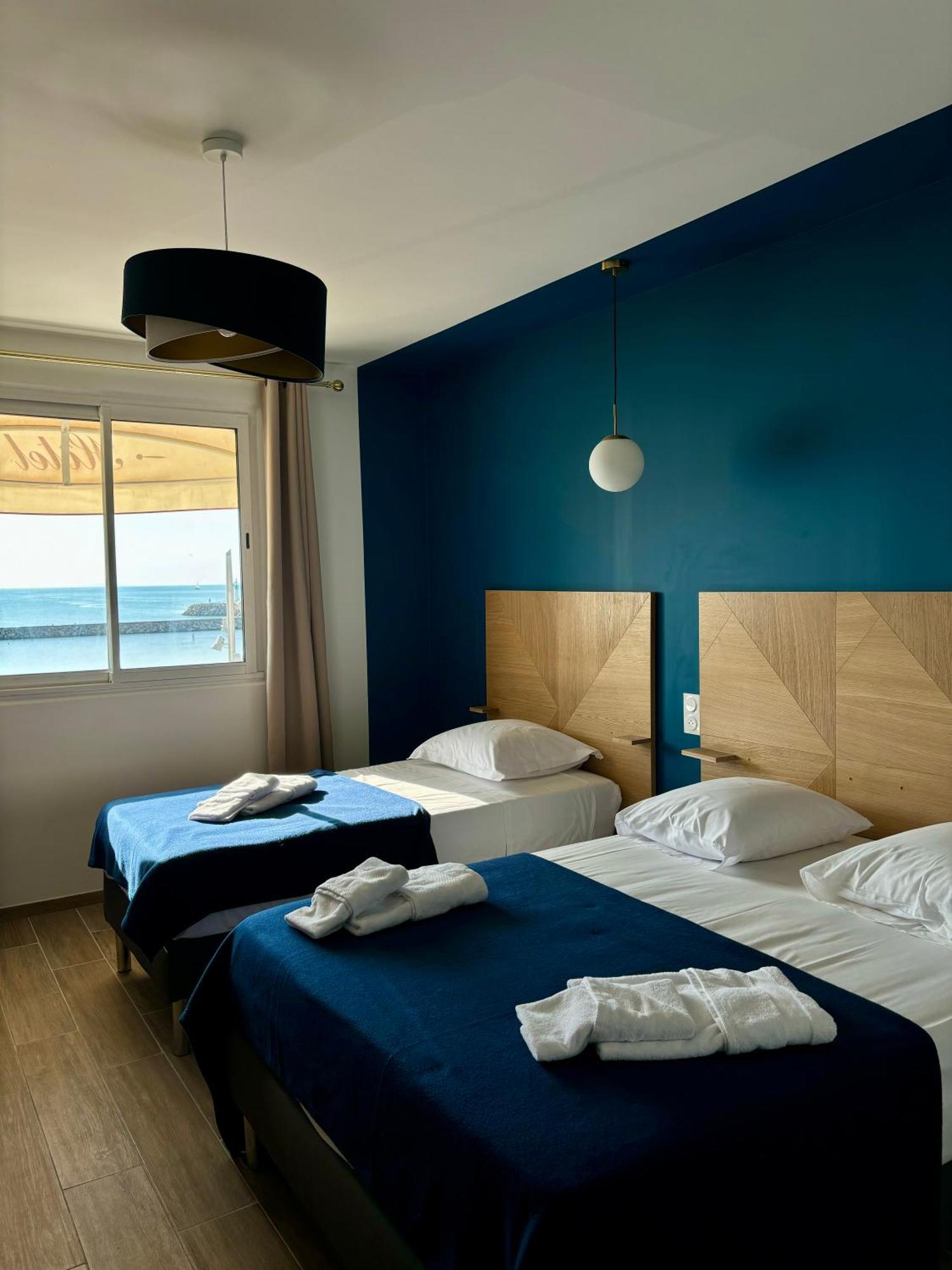 L'Hotel De La Plage Le Grau-du-Roi Esterno foto